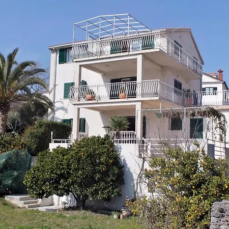 Apartments By The Sea Slatine, Ciovo - 6061 *