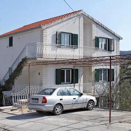 With Parking Space Slatine, Ciovo - 6061 Appartement