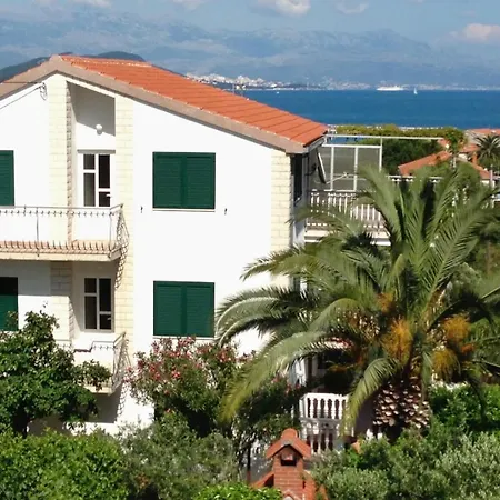 Apartments By The Sea Slatine, Ciovo - 6061 Apartment *